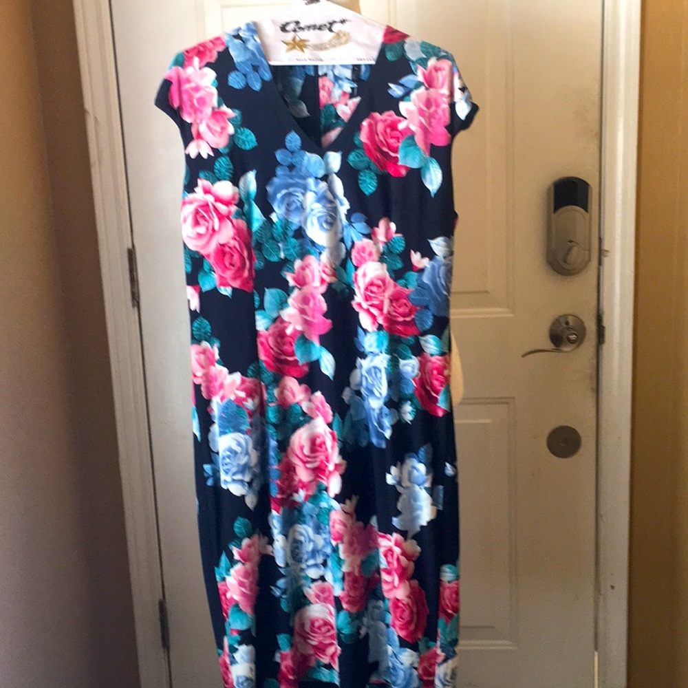 NWT White House Black Market floral dress size 16